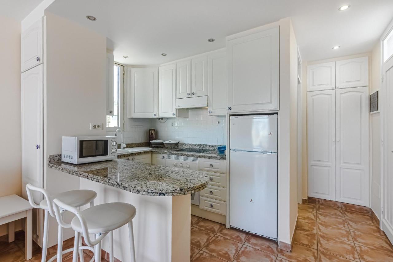 Apartment Apart America - 150 Meters From The Beach, Free Wi-Fi Arona  Exteriör bild