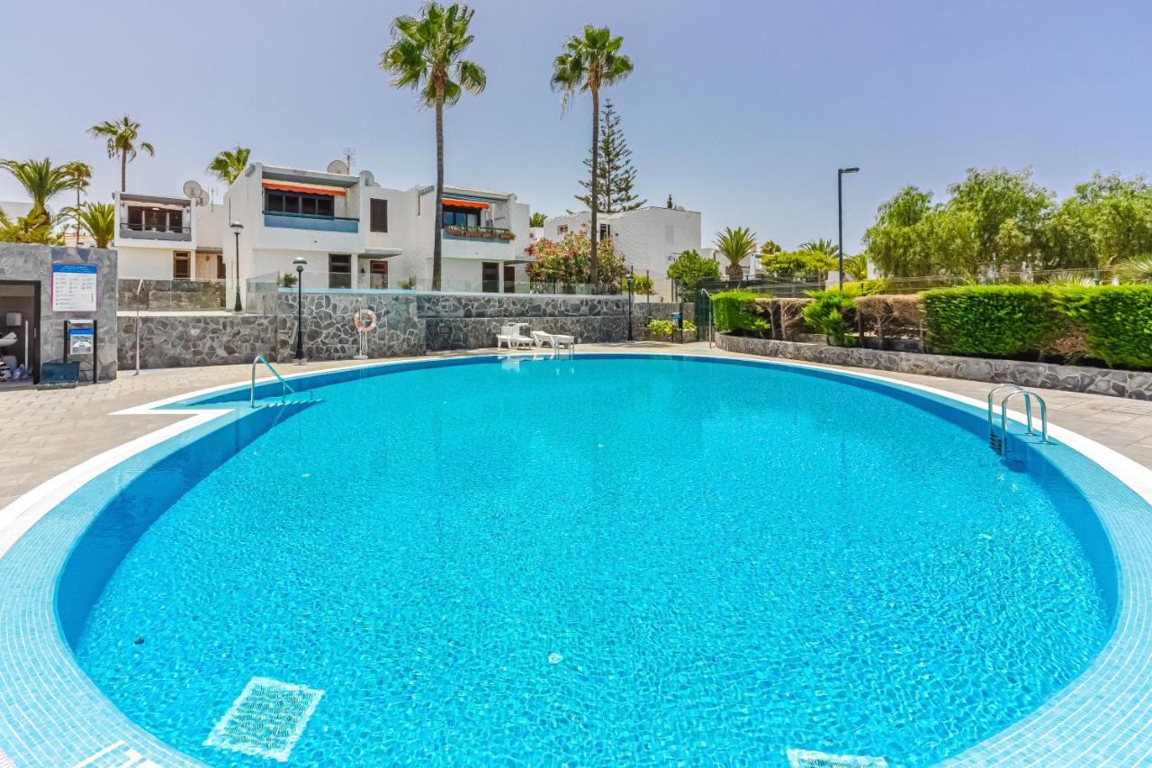 Apartment Apart America - 150 Meters From The Beach, Free Wi-Fi Arona  Exteriör bild