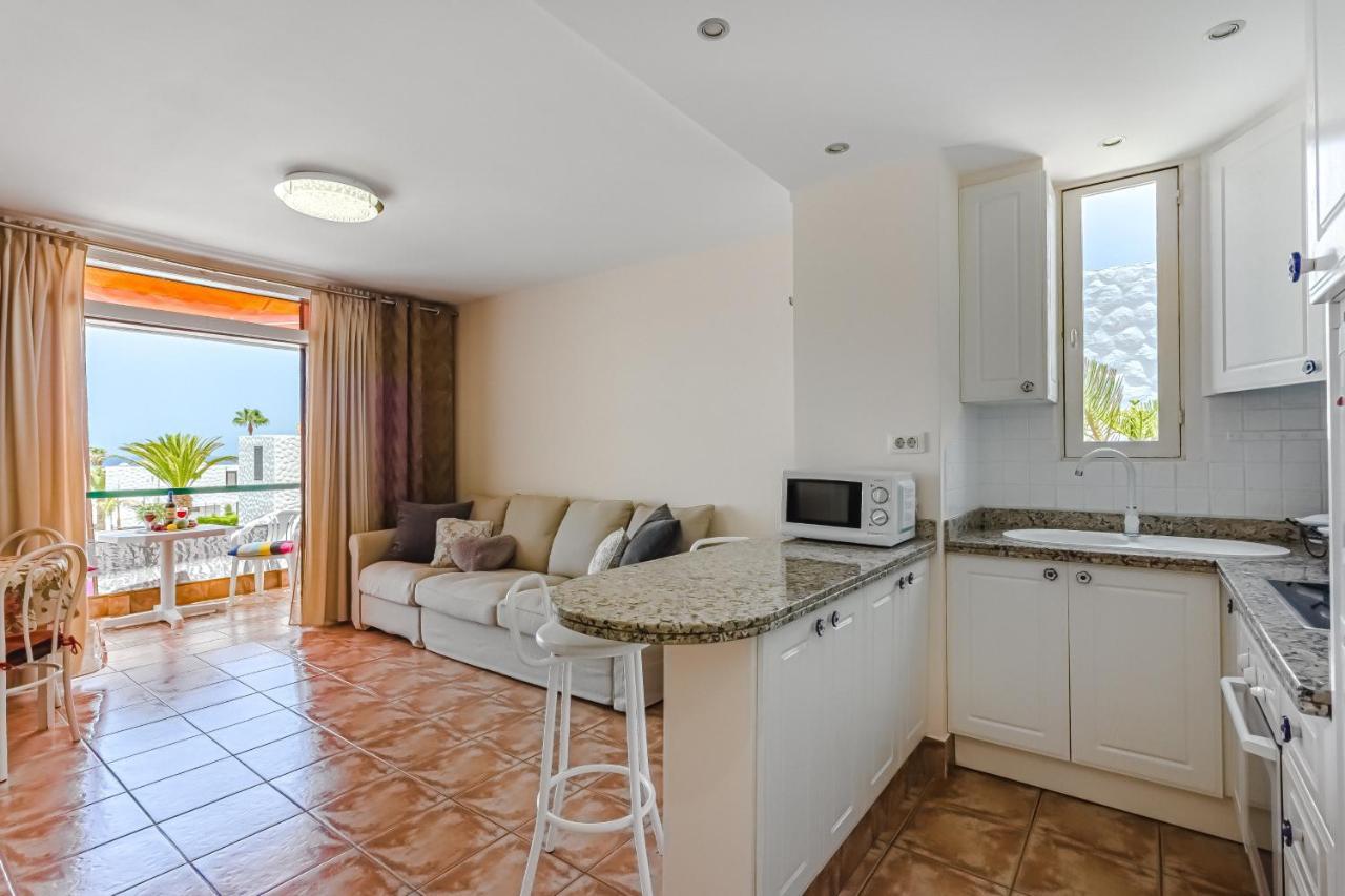 Apartment Apart America - 150 Meters From The Beach, Free Wi-Fi Arona  Exteriör bild